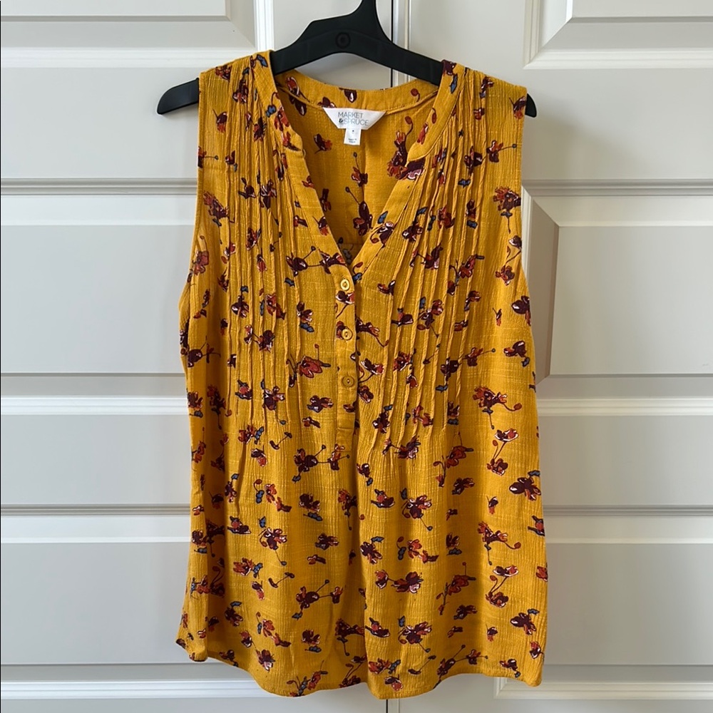 Market & Spruce Mustard Floral Sleeveless Top